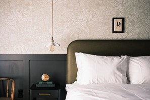 Cortinas blackout, Wi-Fi de cortesia, roupa de cama