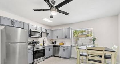 Madeira Beach Park Shore Suite 4