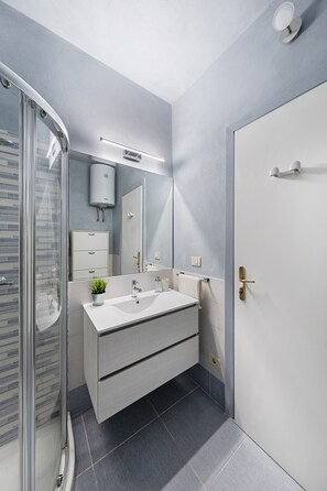 Departamento, vista al lago | Baño