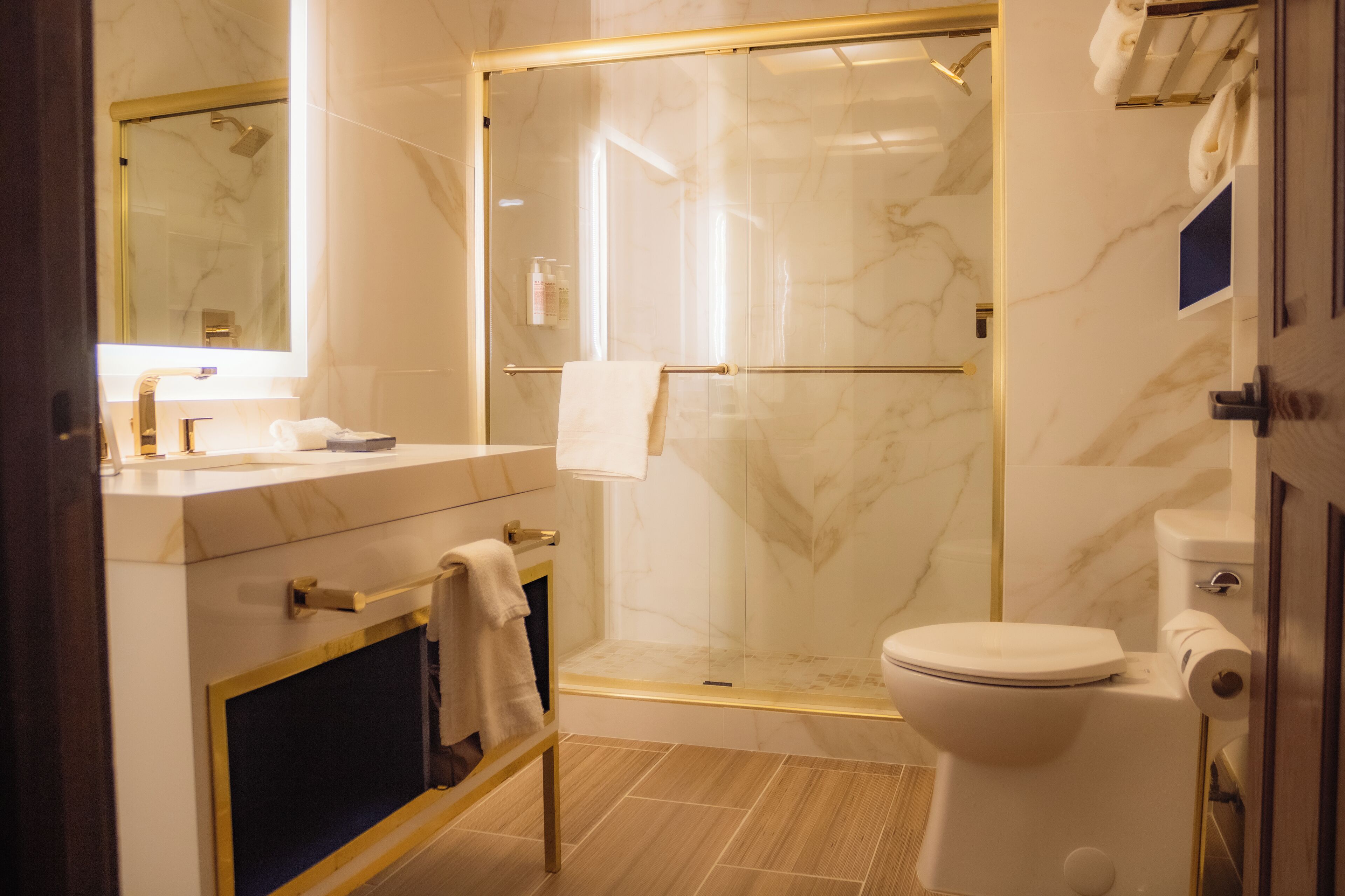 Shower, free toiletries, hair dryer, towels