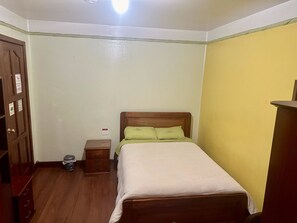 In-room safe, desk, free WiFi - Pedro Gualan (Quito)