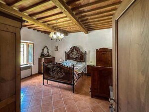 2 habitaciones, tabla de planchar con plancha y wifi 