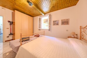 2 chambres, bureau, accès pour personnes à mobilité réduite