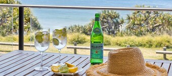 Convent Cove 2 - Beachfront Apartment Overlooking Convent Beach - Holiday Yamba
