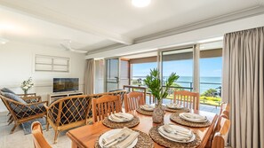 Dining - Convent Cove 3 | Views over Convent (Yamba)