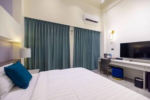 Room - Daytime (Penghu)