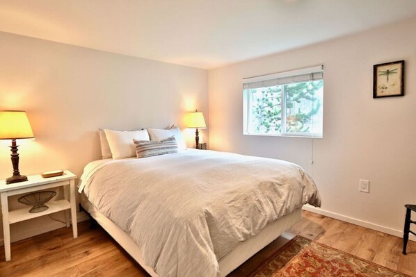 3 bedrooms, desk, iron/ironing board, free WiFi