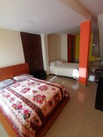 Quarto casal básico | Área de estar