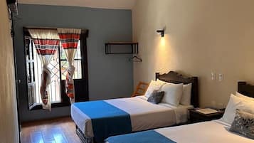 Phòng 4 dành cho gia đình | Chăn bông, bàn ủi/dụng cụ ủi quần áo