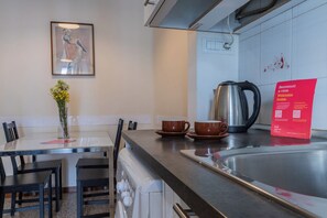Lejlighed | Privat køkken | Højstol, spisebord