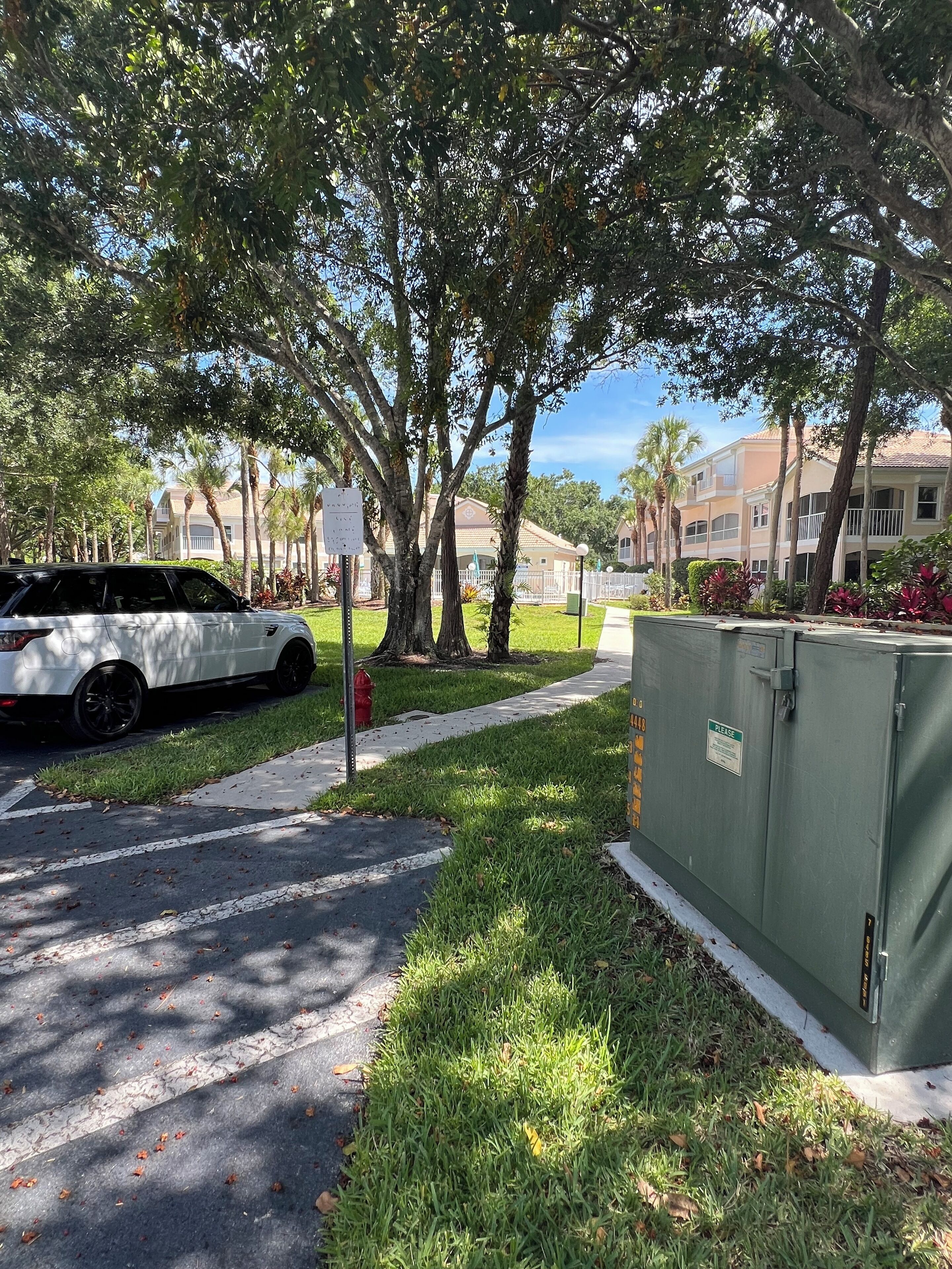 Beach goers and golfers paradise! 3bd 2ba condo minutes from golf and beach. 
