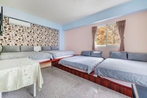 Room - Sun Moon Tong Dance (Nantou)
