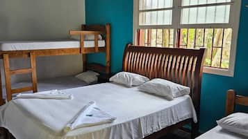 Family Room | Free WiFi, bed sheets