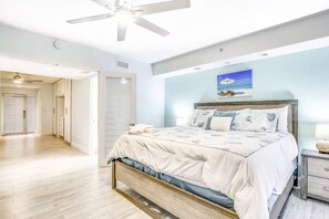 4 bedrooms, iron/ironing board, WiFi, bed sheets