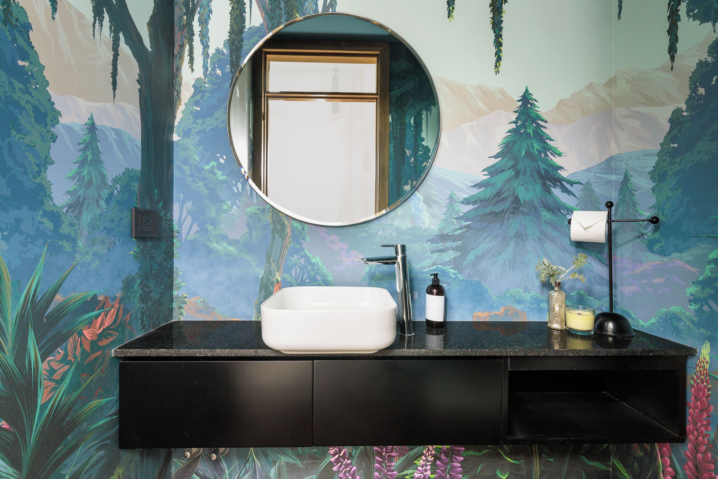 Duplex (303) | Bathroom | Hair dryer, bidet, towels, soap