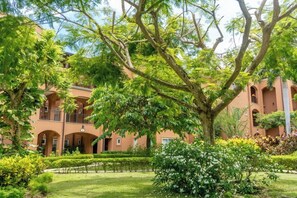 Exterior - Enjoy Sunsets at Los Sueños Oceanview Condo (Herradura)