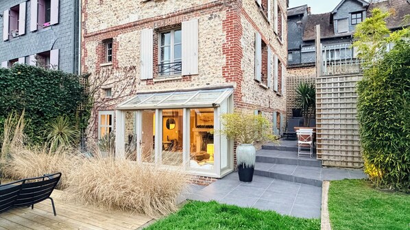 Extérieur