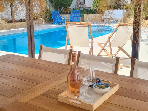 Casa Serendipity, Beautifully Renovated Villa with Private Pool in Moraira.