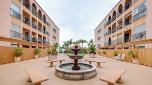 Terrace/patio - Condo Near Hospitals & 1/2 Mi to Mission Bay! (San Diego)