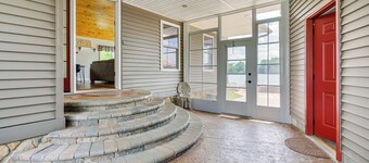 Lakefront Vacation Rental ~ 10 Mi to Shipshewana!