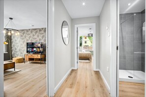 1 Schlafzimmer, Bügeleisen/Bügelbrett, kostenloses WLAN, Bettwäsche