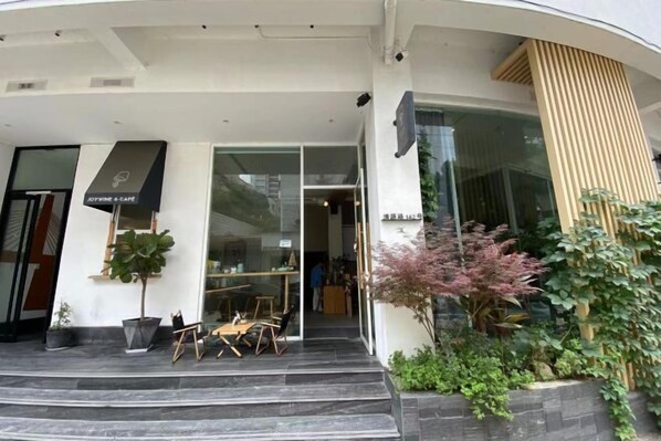 Exterior detail - Platinum Hotel Wenzhou (Wenzhou)