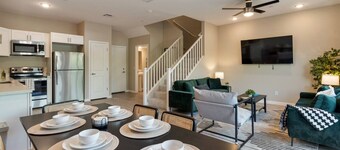 Cozy Cactus I 5 Bed Suite w/ Pool I Stadium & Golf