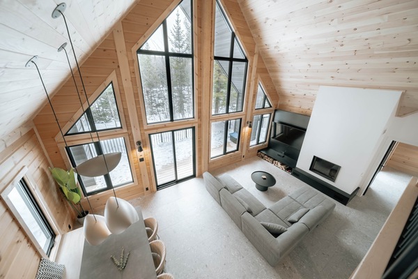 Mezzanine view-"Le Mitik Kanata Tremblant, Amherst, QC" (1)