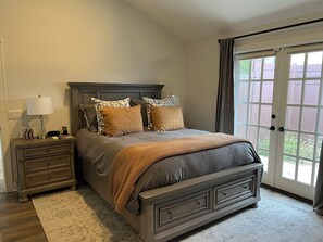 2 間睡房、熨斗/熨衫板、免費 Wi-Fi、床單