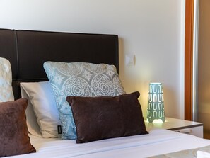 2 chambres, fer et planche à repasser, accès Internet, draps fournis