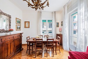 Apartment, Balcony | Living area