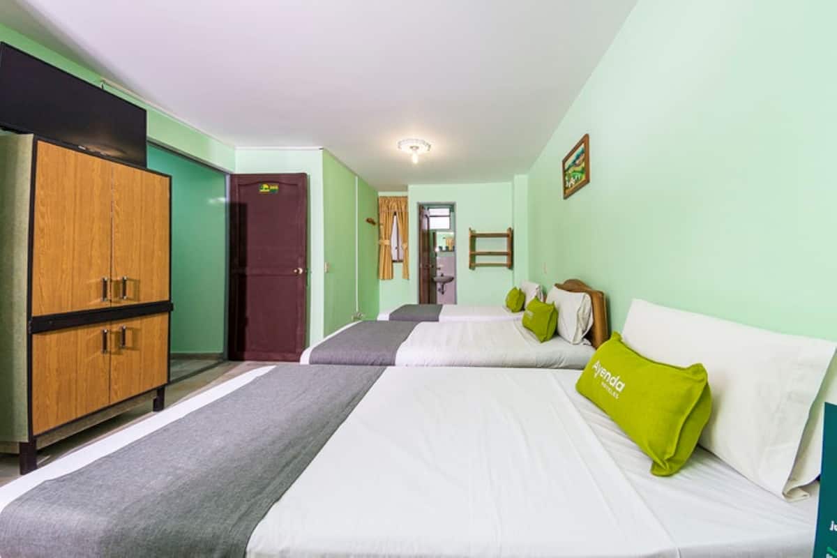 Family Triple Room | Free WiFi, bed sheets