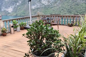 Unclassified image, 3 of 18, button - Yuanyuan Inn (Youyang County)