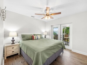 4 bedrooms, iron/ironing board, travel crib, free WiFi - 4BR, Amazing Heated Pool & Hot Tub! Close to IMG (Bradenton)