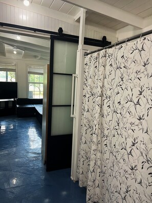 Interior - Relaxing cabin, dock accessible just steps away from Lake Travis. Dog friendly! (Spicewood)