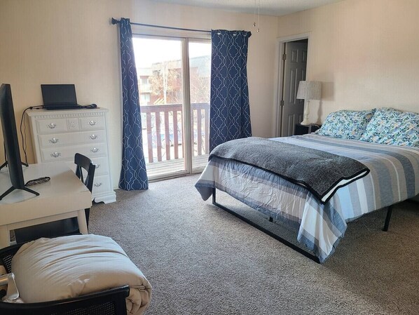 1 bedroom, desk, free WiFi, bed sheets