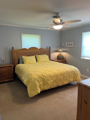 3 habitaciones, tabla de planchar con plancha y wifi gratis
