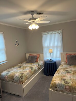 3 Schlafzimmer, Bügeleisen/Bügelbrett, kostenloses WLAN, Bettwäsche