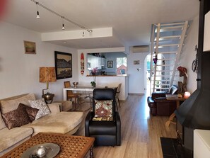 Smart-tv en een open haard