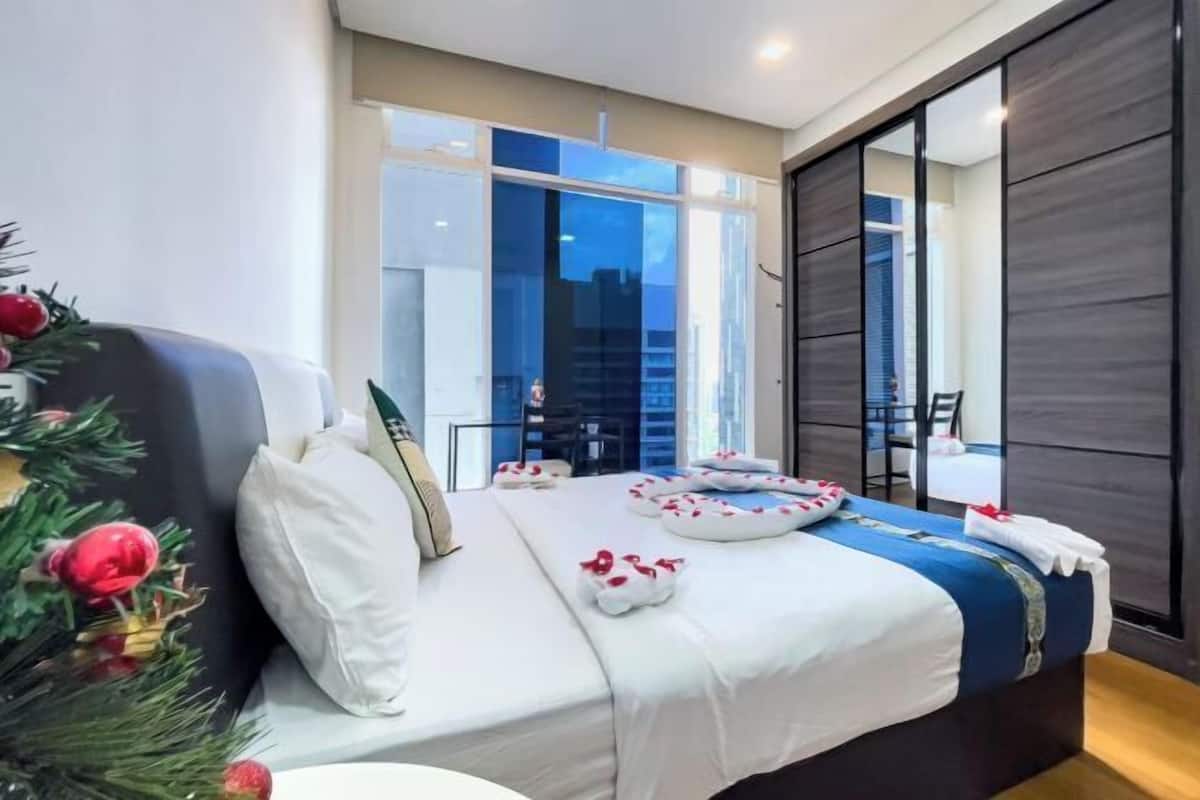 2 bedrooms, desk, laptop workspace, iron/ironing board