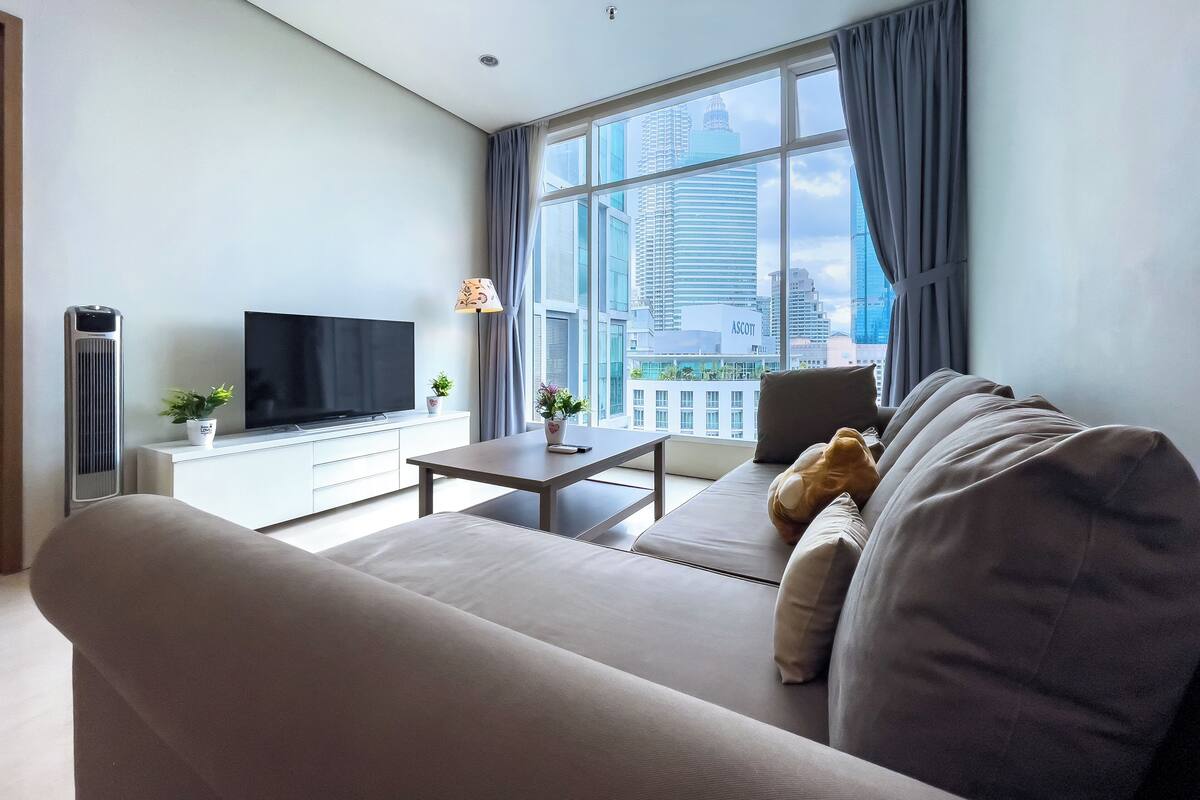 Appartement Ville, vue ville | Bureau, espace de travail pour ordinateur portable