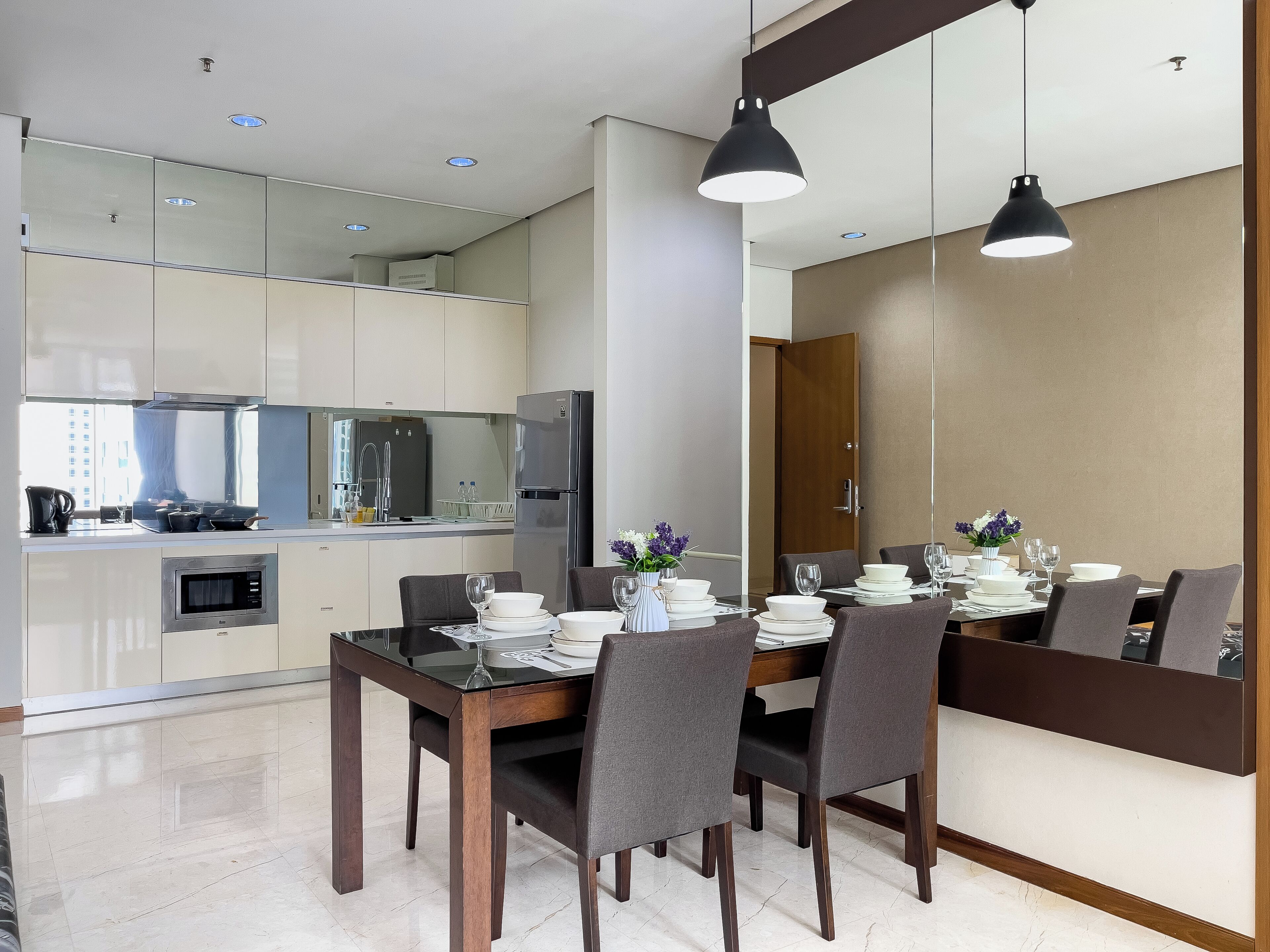 Décoration personnalisée, ameublement personnalisé, bureau