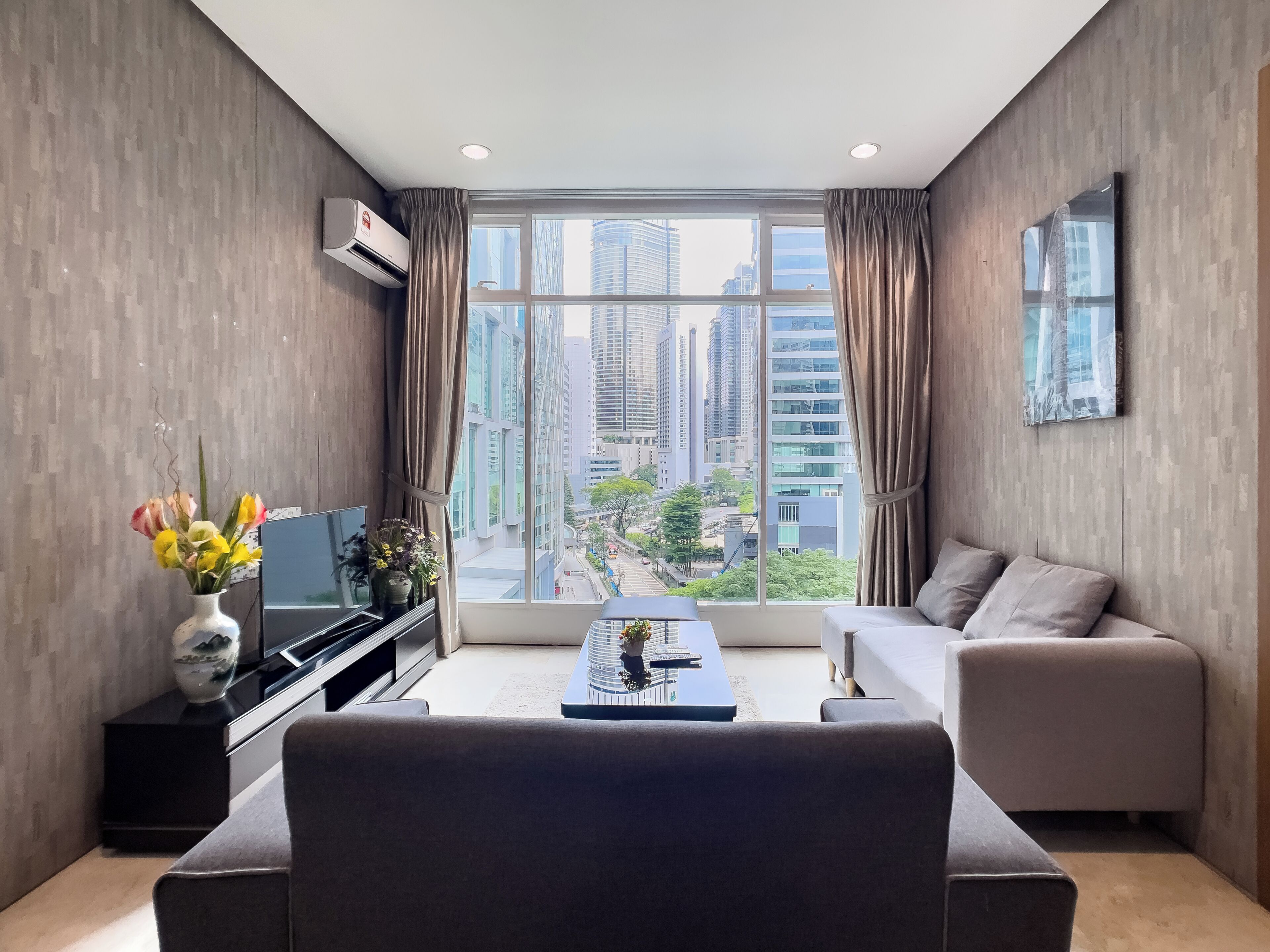 City Apartment, City View | Room amenity