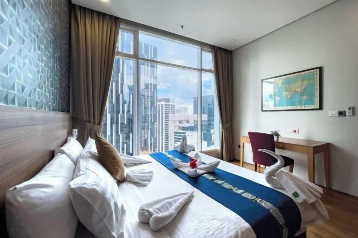 2 bedrooms, desk, laptop workspace, iron/ironing board