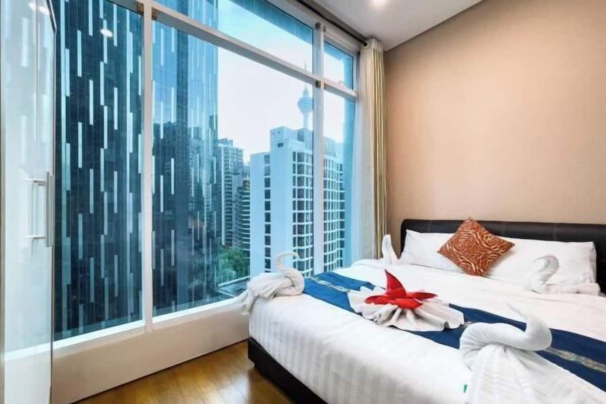 2 bedrooms, desk, laptop workspace, iron/ironing board