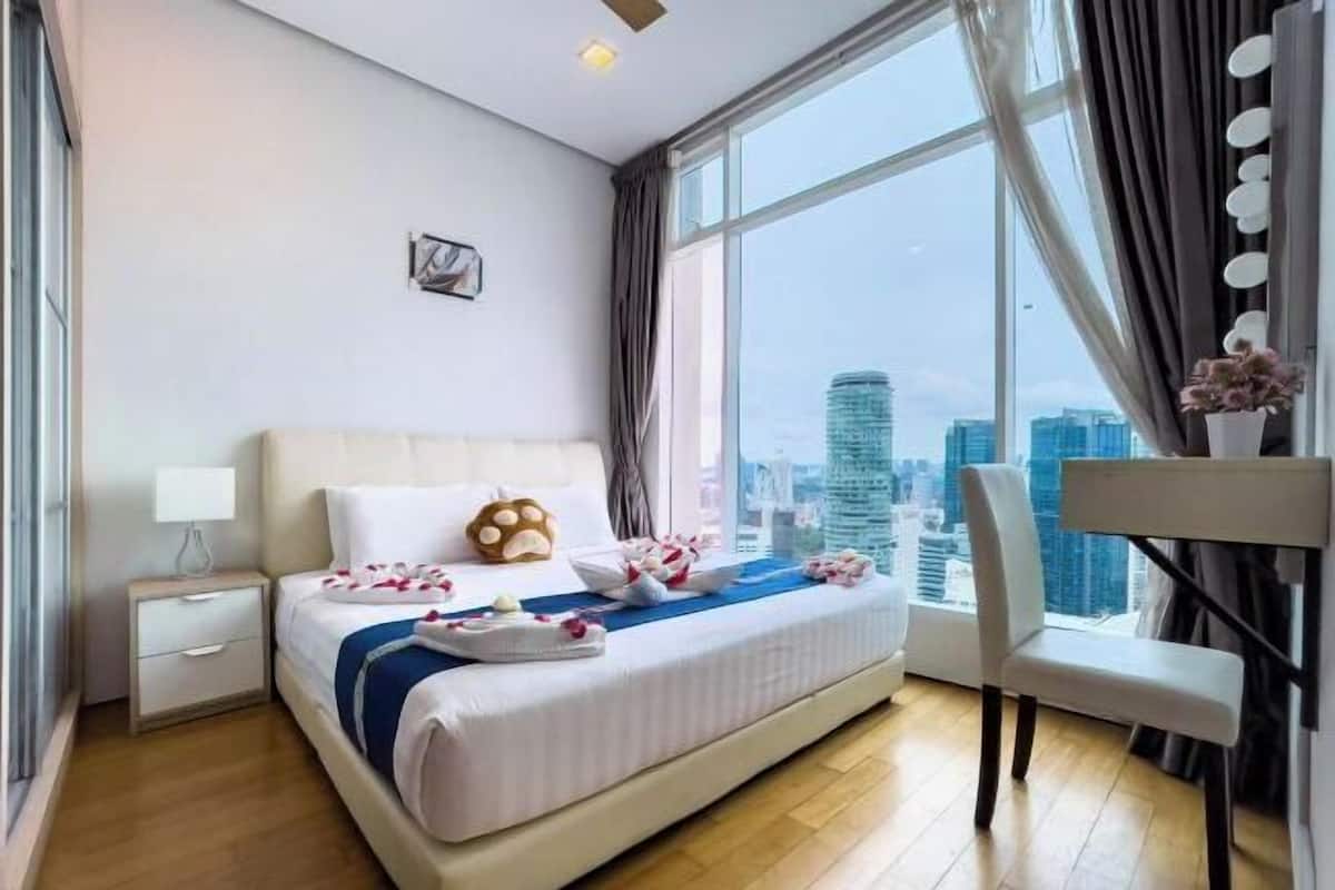 2 bedrooms, desk, laptop workspace, iron/ironing board