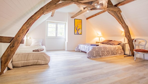 2 bedrooms, WiFi - Le Petit Chambi - CHAMBILLY (CHAMBILLY)