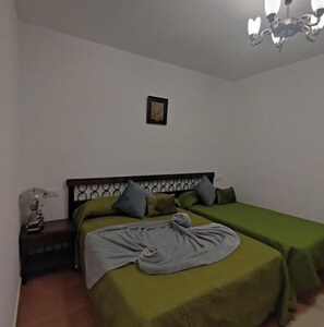 7 bedrooms, iron/ironing board, WiFi, bed sheets
