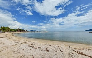 Beach - Awesome apartment in Toulon with WiFi (Toulon)