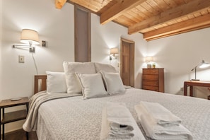 4 chambres, bureau, fer et planche à repasser, Wi-Fi